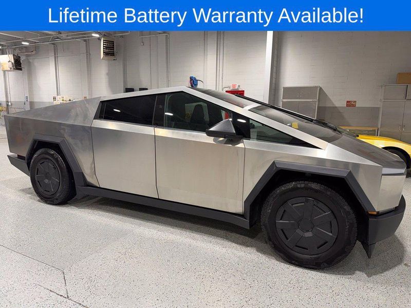 2025 Tesla Cybertruck in Waterloo, IA