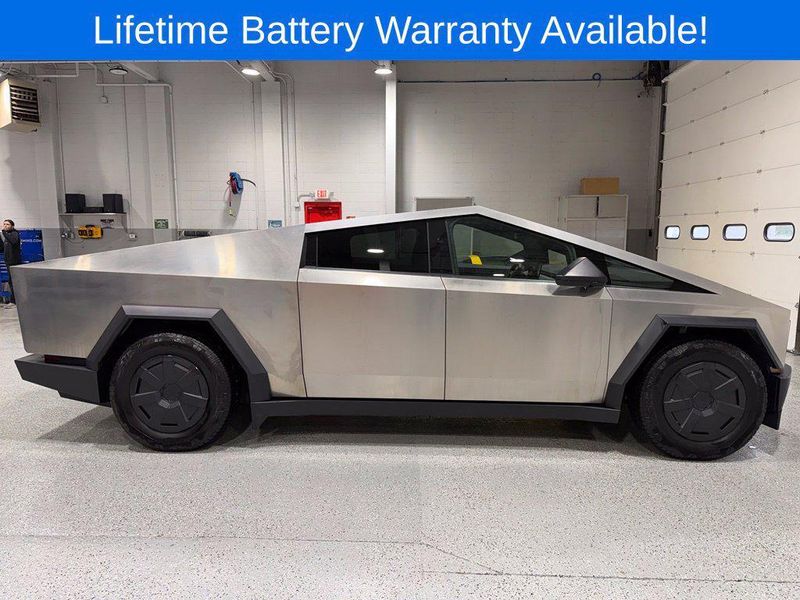 2025 Tesla Cybertruck in Waterloo, IA