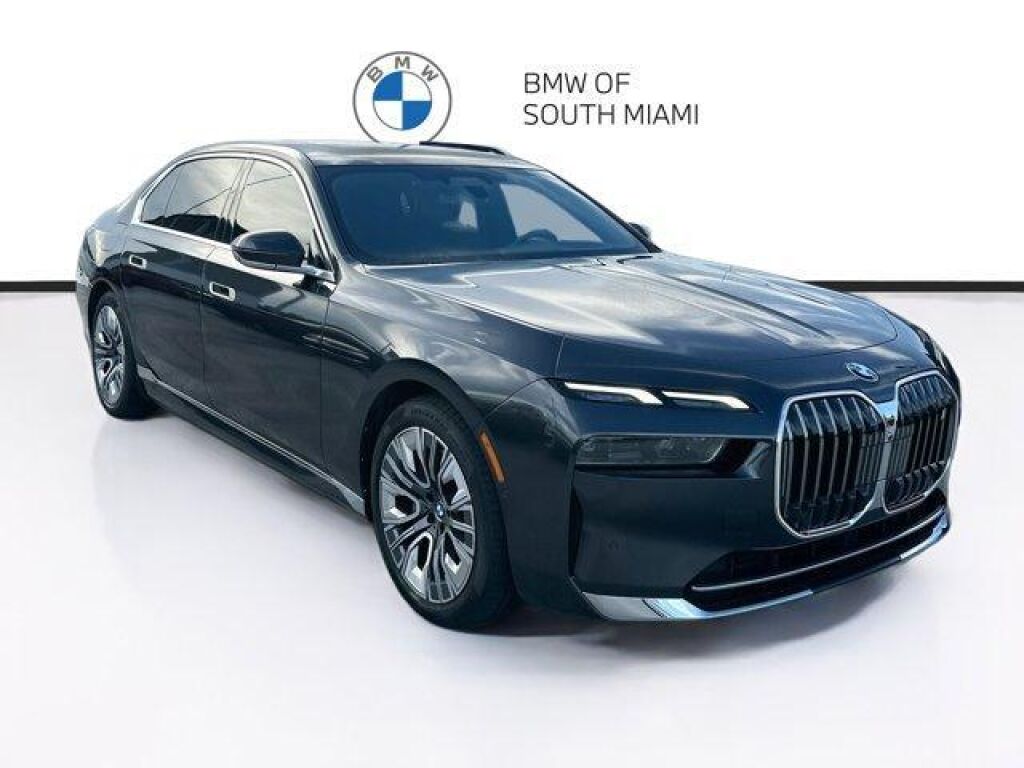 2024 BMW i7 in Miami, FL