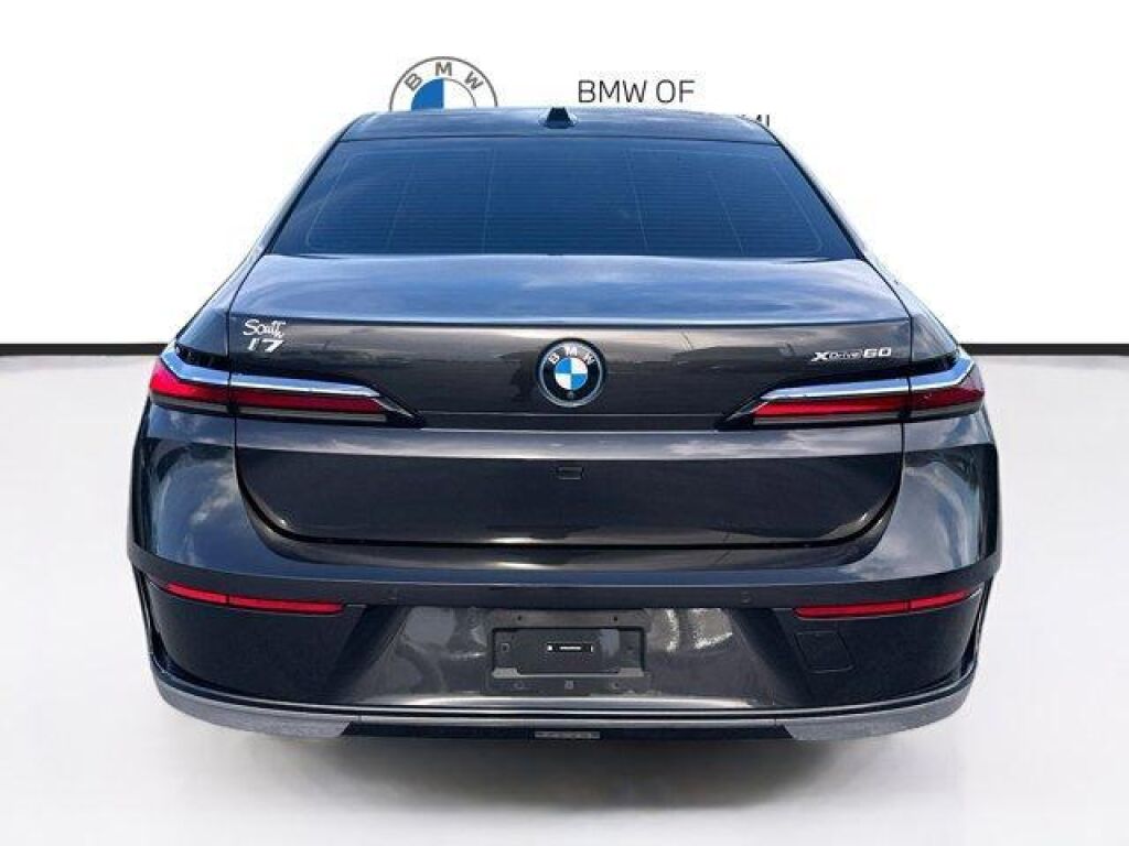 2024 BMW i7 in Miami, FL