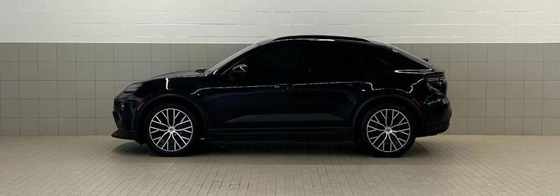 2024 Porsche Macan in West Des Moines, IA