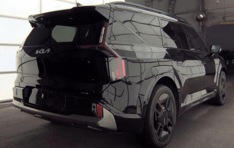 2024 Kia EV9 in Kansas City, KS