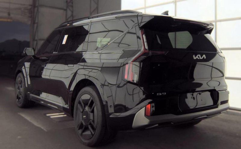 2024 Kia EV9 in Kansas City, KS