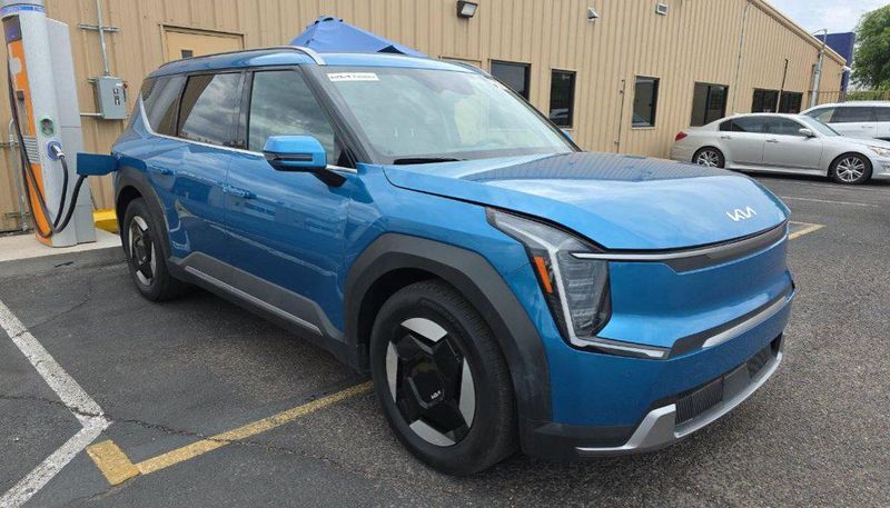 2024 Kia EV9 in Kansas City, KS