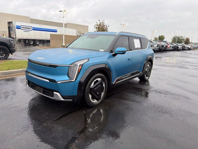 2024 Kia EV9 in Kansas City, KS