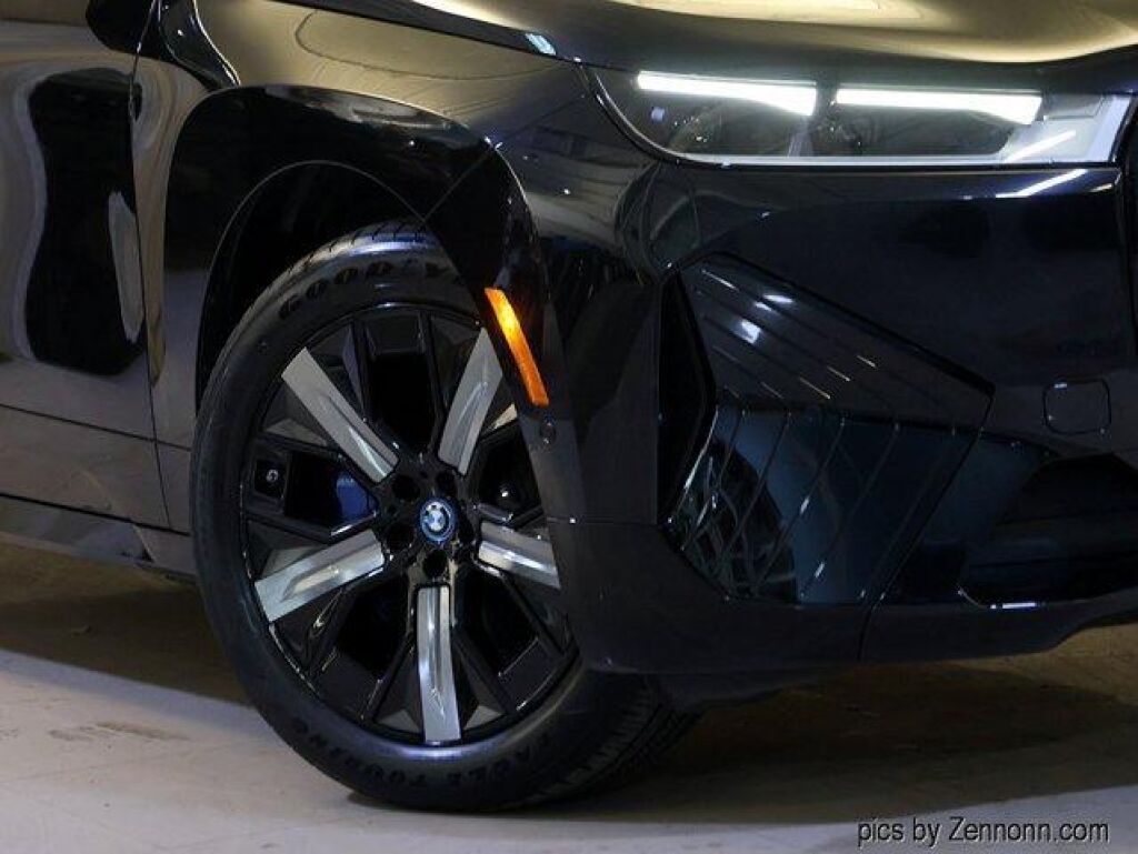 2024 BMW iX in Chicago, IL