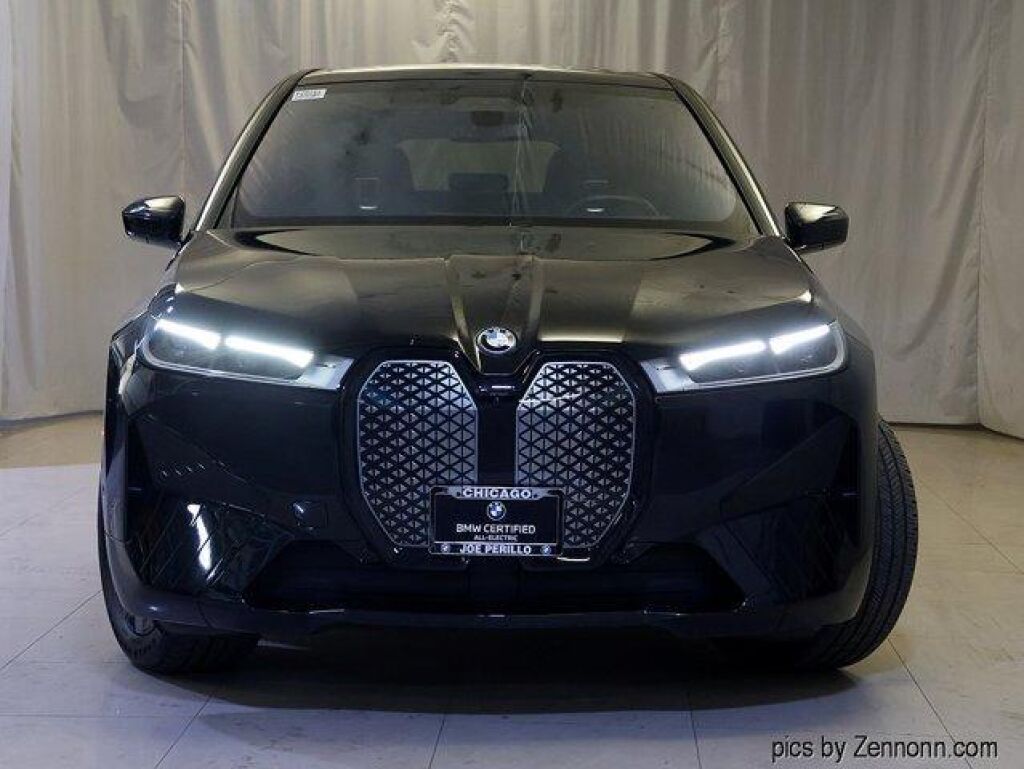 2024 BMW iX in Chicago, IL