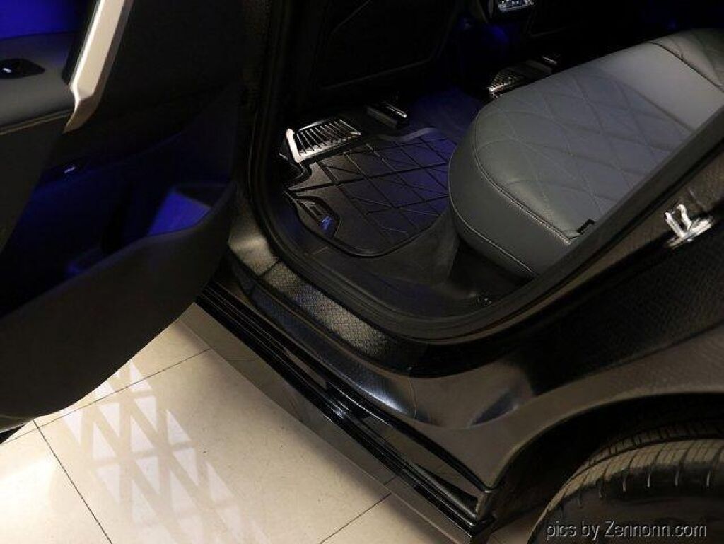 undefined. Enlarge image 138