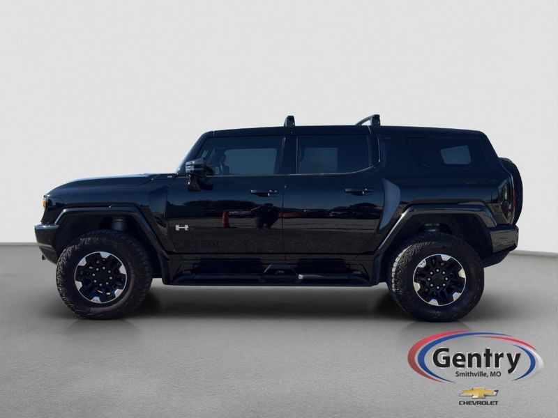 2024 GMC HUMMER EV SUV in Smithville, MO