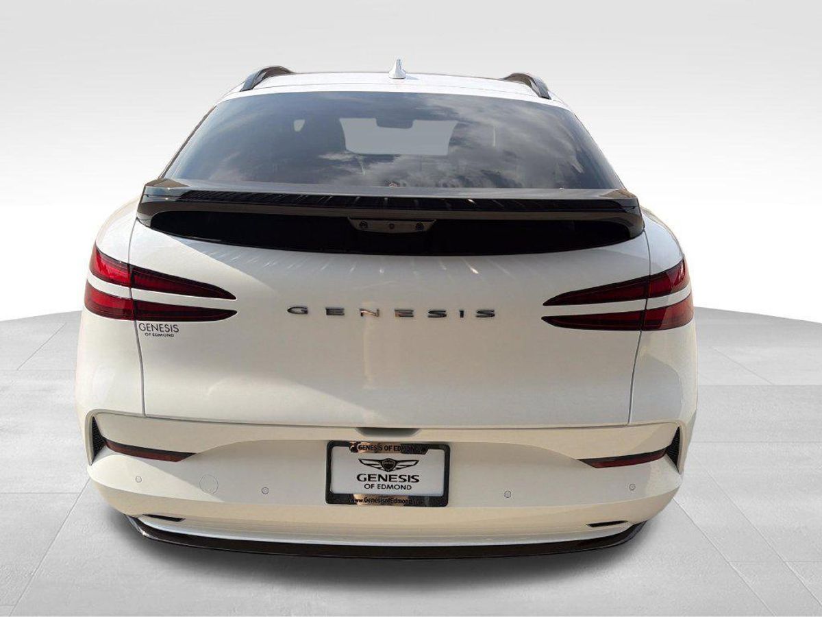 undefined. Enlarge image 4
