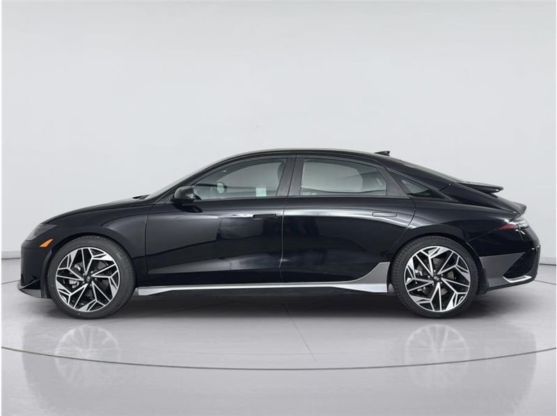 2023 Hyundai IONIQ 6 in Sacramento, CA