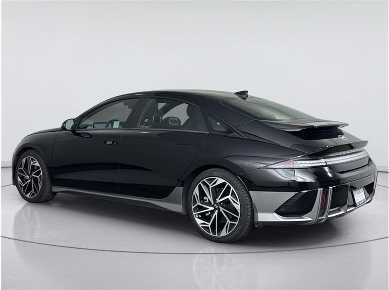 2023 Hyundai IONIQ 6 in Sacramento, CA