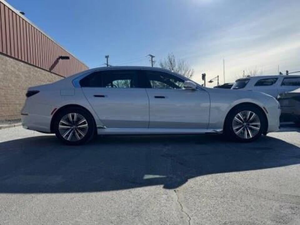 2024 BMW i7 in Glenview, IL