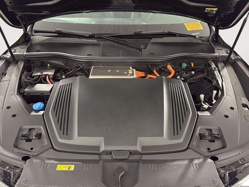 2024 Audi Q8 e-tron in Omaha, NE