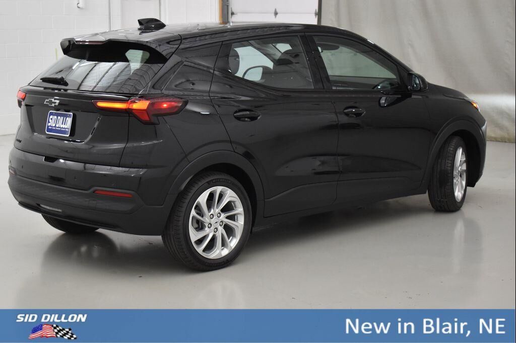 undefined. Enlarge image 55
